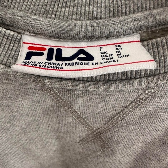 VINTAGE Fila Classic Gray Crewneck Sweater Medium - Picture 3 of 5